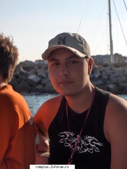 Ady <An0n!m> - Nume : Andrei Adrian Varsta : 17 ani Pozitie - Descrierea Clanului RPL
